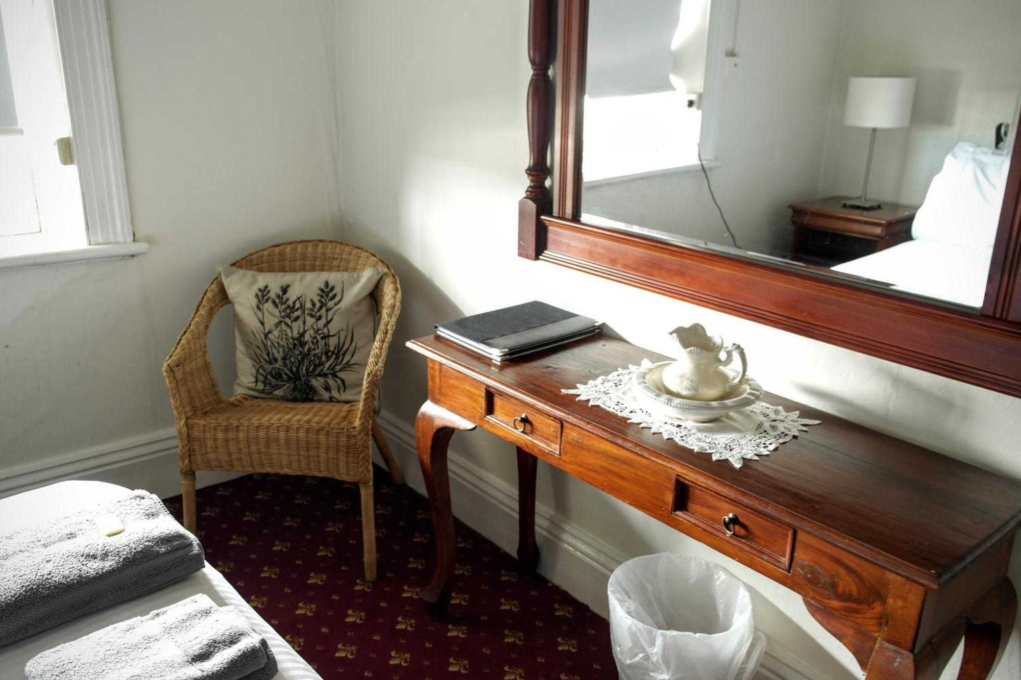The Corner Hotel Alexandra Rum bild